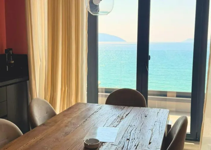 Azar Luxury Suites